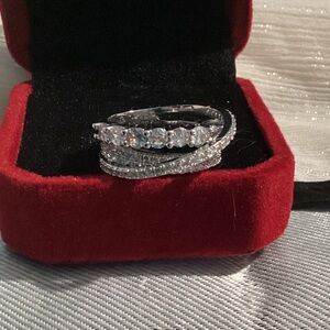 💋Sterling Silver Luxurious CzDiamond Unique Crisscross Crossover thick Band ring